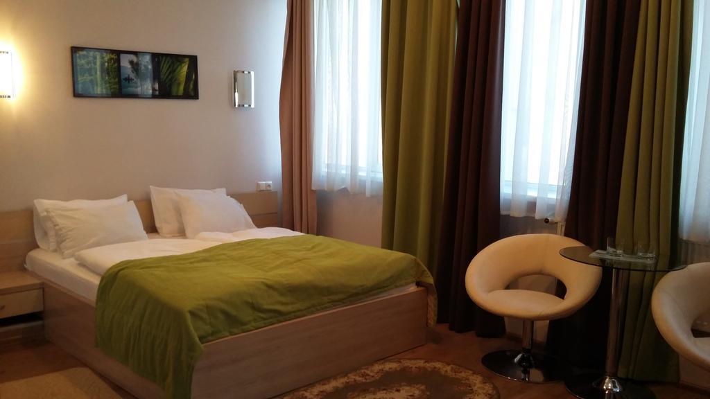 Hotel Merkuriy Lemberg Zimmer foto