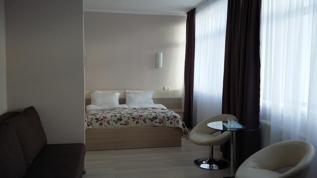 Hotel Merkuriy Lemberg Zimmer foto